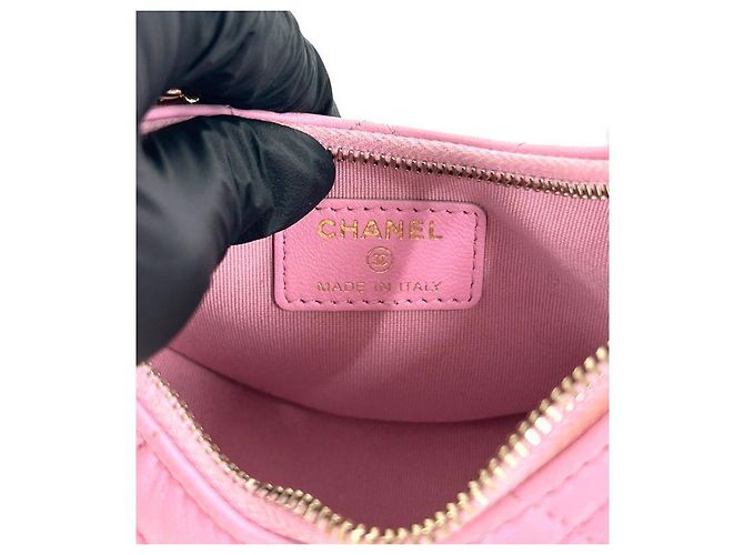 Chanel Mini bolsa transversal meia-lua em couro rosa - vista 8