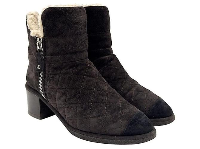Chanel Botines de shearling acolchado Castaño - vista 3