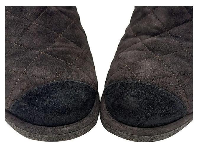 Chanel Botines de shearling acolchado Castaño - vista 6