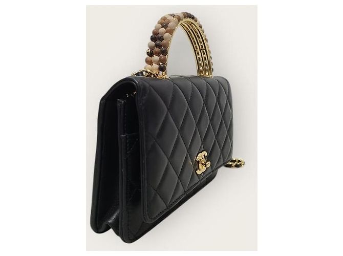 Chanel Mini bolsa transversal de pele de cordeiro com alça de mão e corrente de pérolas preto - vista 3