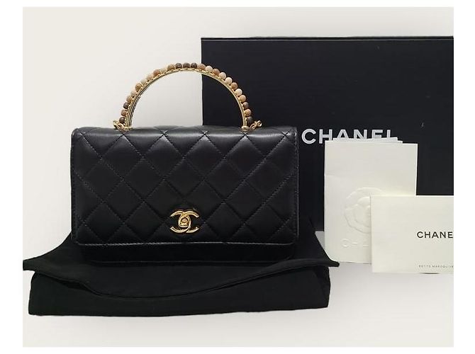 Chanel Mini bolsa transversal de pele de cordeiro com alça de mão e corrente de pérolas preto - vista 6