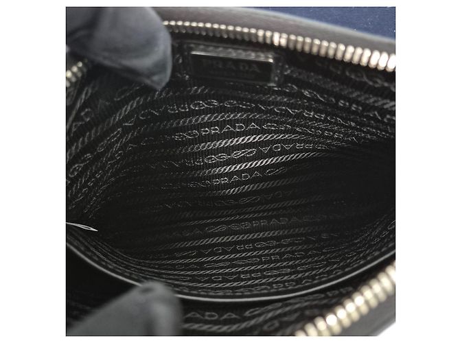 Prada Borsa a tracolla con logo triangolare spazzolato nero - vista 9