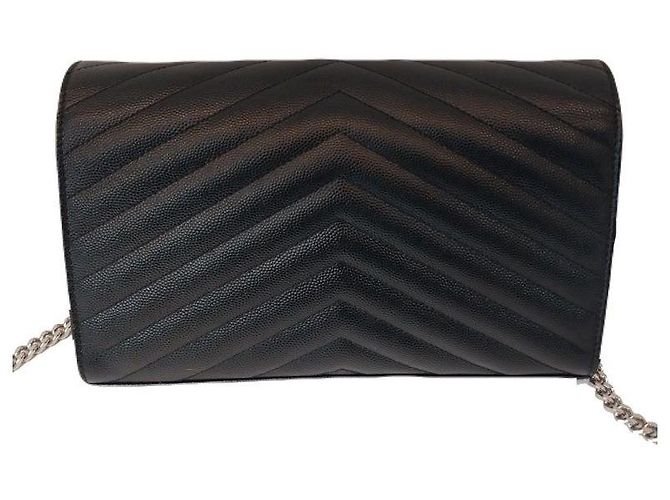 Saint Laurent Borsa a tracolla YSL Cassandra Medium Black Monogram Matelassé con catena argentata Nero - vista 5