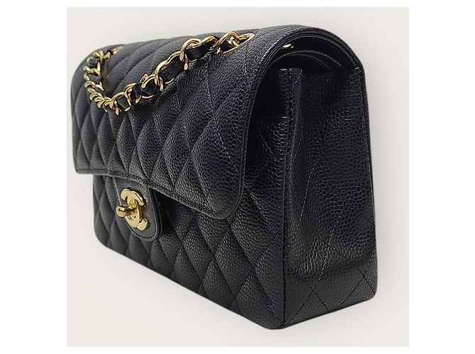 Chanel Borsa a Spalla Classic Flap in Caviar Gold Small Nero - vista 3