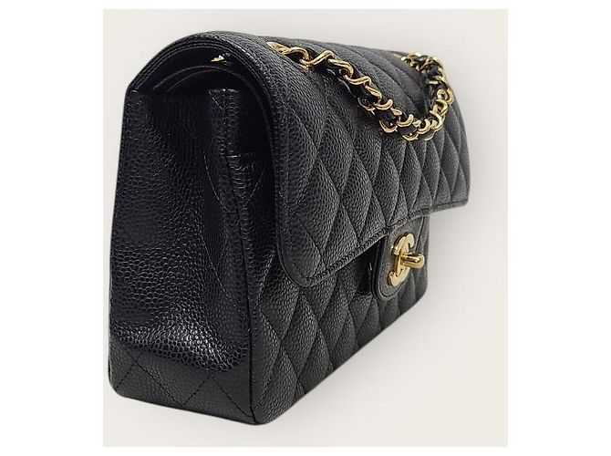 Chanel Borsa a Spalla Classic Flap in Caviar Gold Small Nero - vista 4