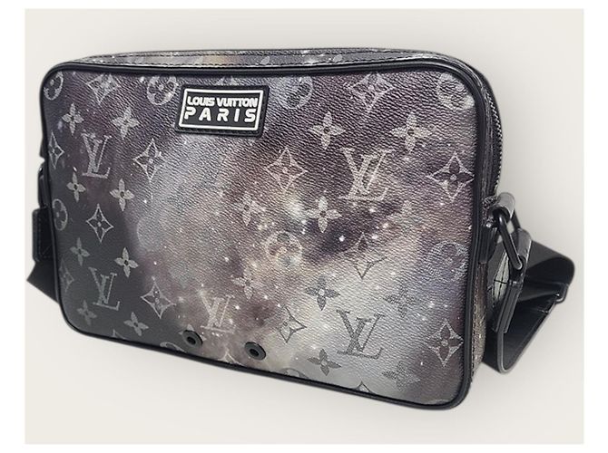 Louis Vuitton Bolso bandolera Galaxy Monogram Negro - vista 3