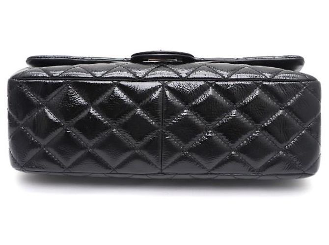 Chanel Vintage Schultertasche mit großer silberner Kette aus schwarzem Lackleder - Ansicht 16