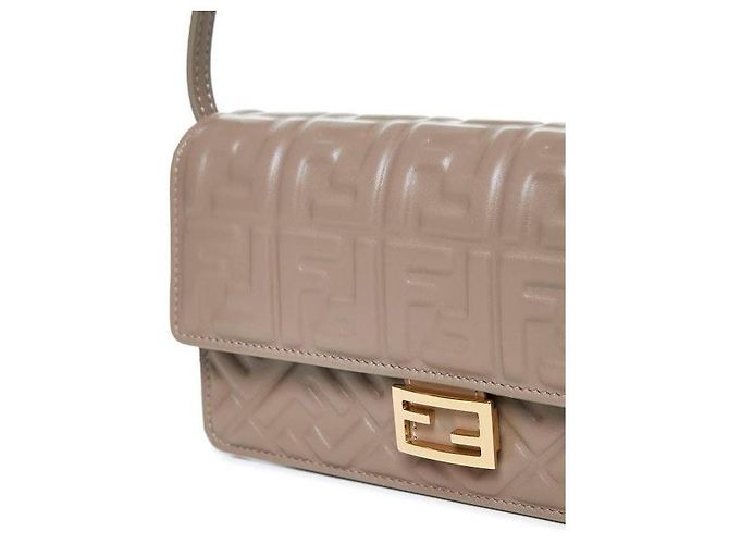 Fendi Portafoglio Baguette con Catena Marrone - vista 7