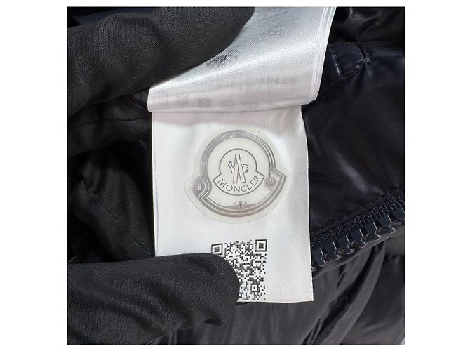 Moncler Hooded Down Jacket Navy Blue - view 14