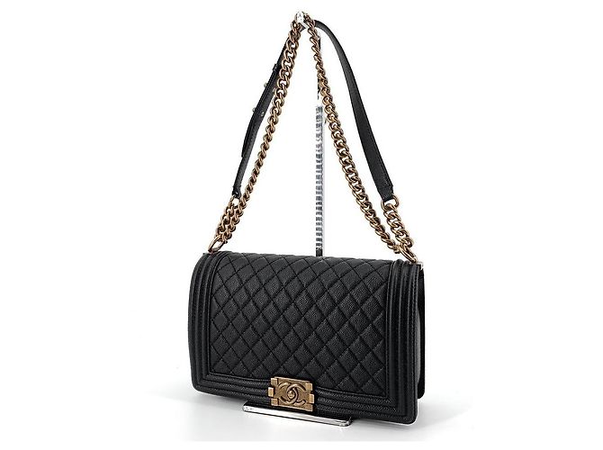 Chanel Borsa Boy Caviar Gold New Medium a Spalla Nero - vista 12