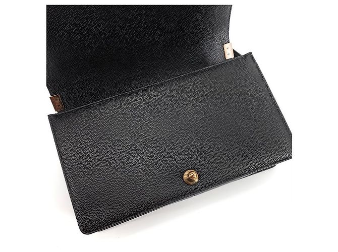 Chanel Borsa Boy Caviar Gold New Medium a Spalla Nero - vista 18