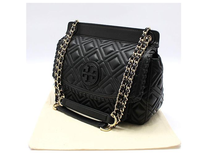Tory Burch Bolsa de ombro Marion em couro acolchoado preto com corrente dourada - vista 2