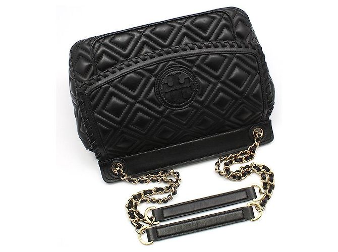 Tory Burch Bolsa de ombro Marion em couro acolchoado preto com corrente dourada - vista 3