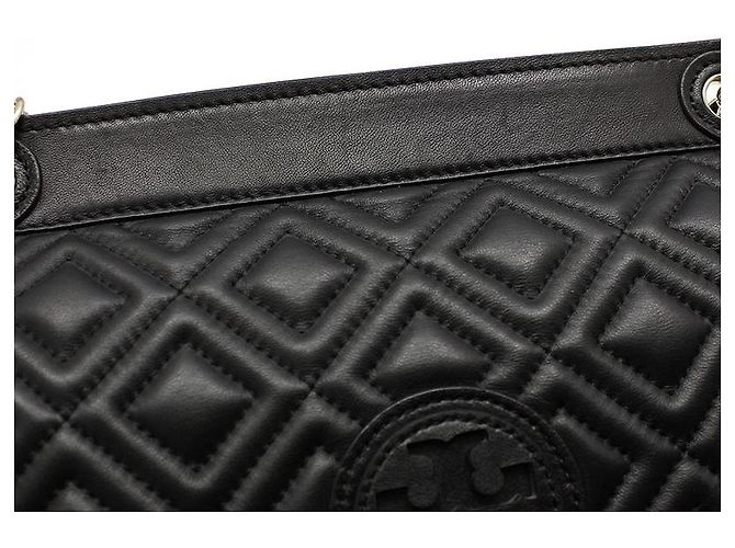 Tory Burch Bolsa de ombro Marion em couro acolchoado preto com corrente dourada - vista 6