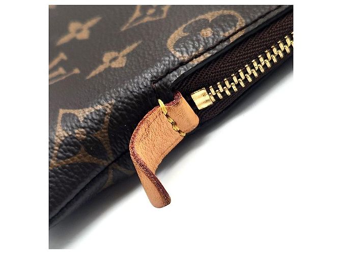 Louis Vuitton Etui Voyage Monogram MM Nero - vista 7