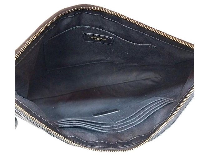 Saint Laurent Clutch Matelassé Monogramma Chevron Nero YSL - vista 3