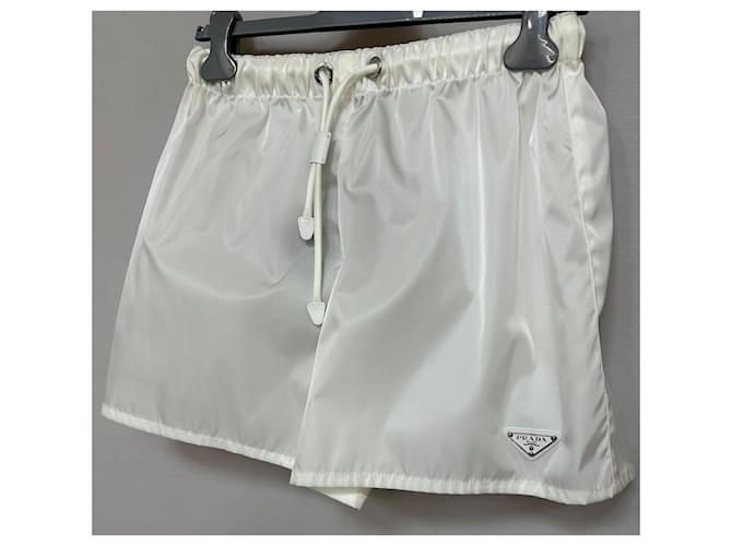 Prada Short de gabardina de Re-Nylon Plata - vista 4