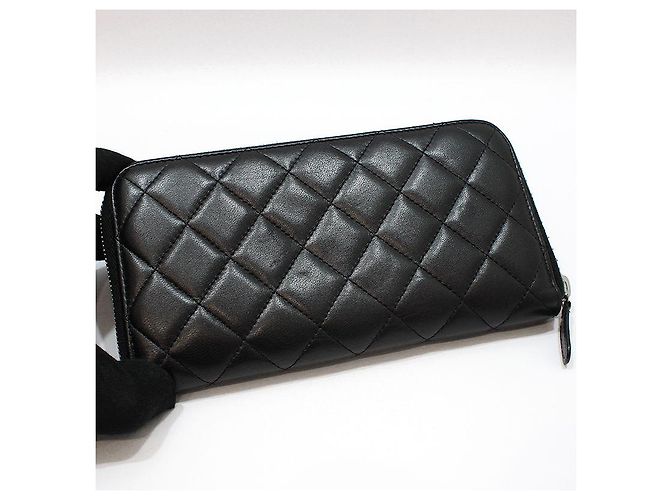 Chanel Portafoglio lungo classico in agnello nero con zip argentata - vista 4