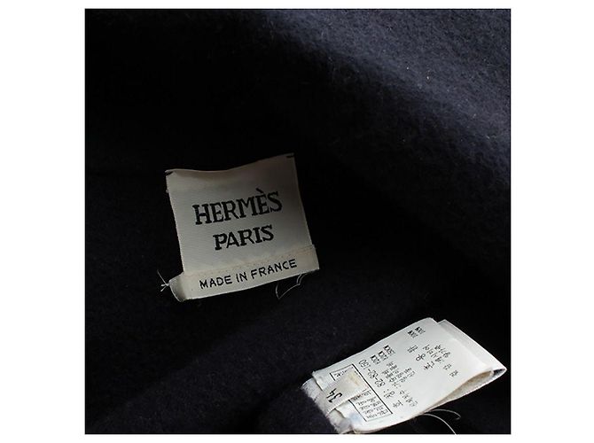 Hermès Giacca corta in cashmere con revers e fodera blu navy e rosso pavone - vista 3