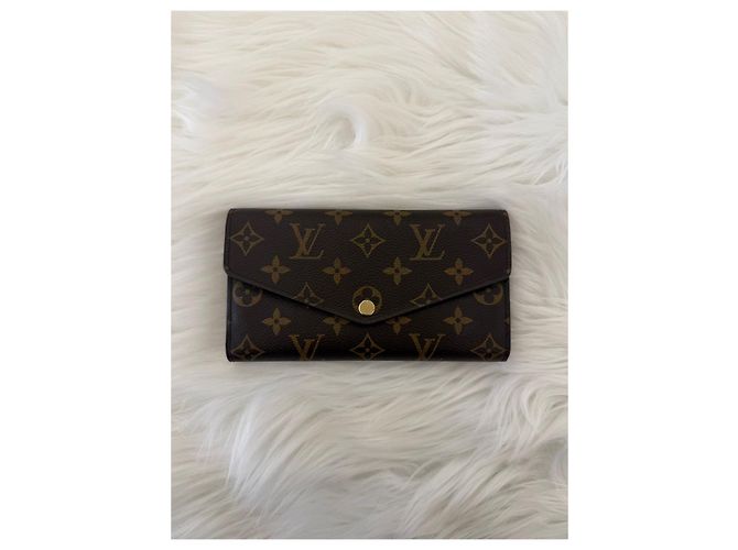 Louis Vuitton Cartera Sarah Monogram Estado Blanco - vista 4