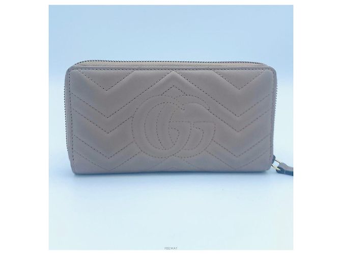 Marmont Gucci Cartera Larga GG Matelassé Zip Castaño - vista 2