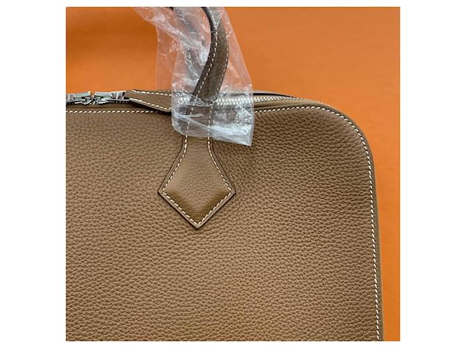 Hermès Valigetta Victoria Light Gold Multicolore - vista 3