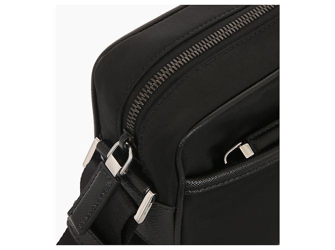 Prada Borsa a tracolla quadrata in Re-Nylon Saffiano Nero - vista 8