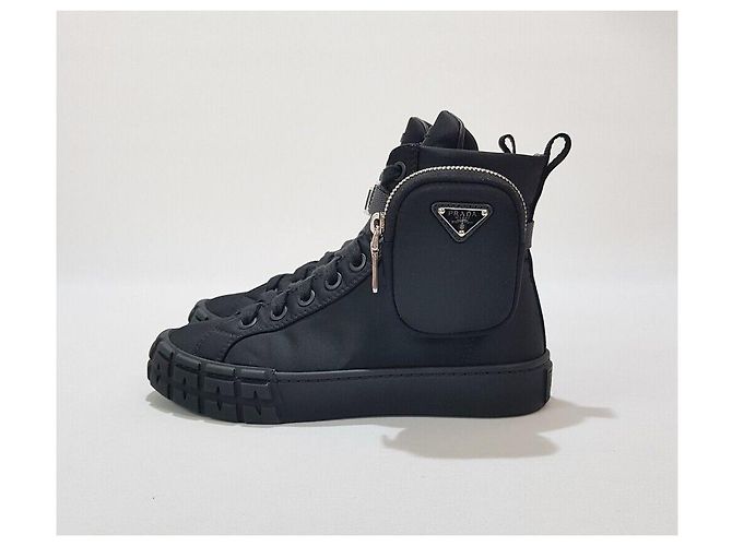 Prada Sneakers alte con tasca in nylon da donna Black Nero - vista 2
