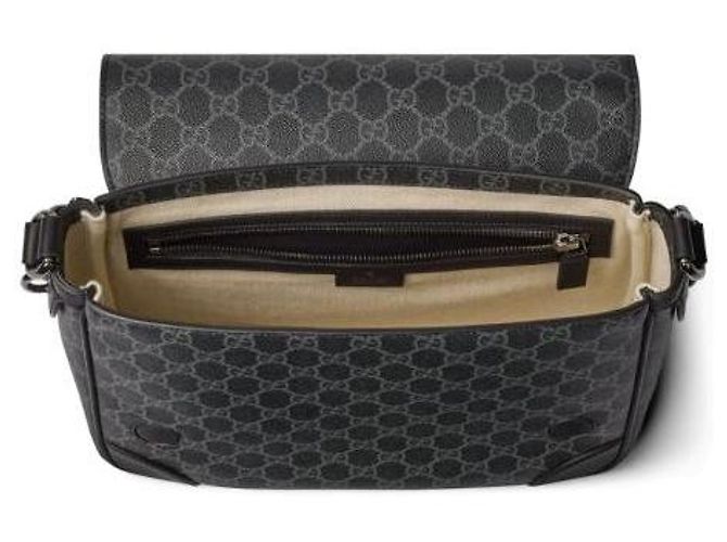 Gucci Borsa a tracolla media GG Emblem Nero - vista 7