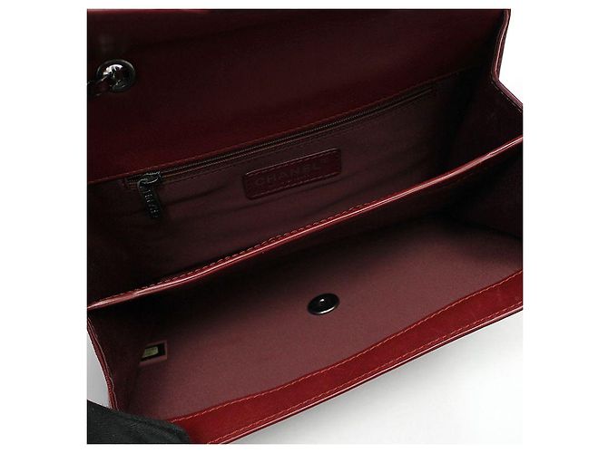 Chanel Borsa a tracolla e crossbody Classic Logo in agnello rosso ruthenium - vista 10