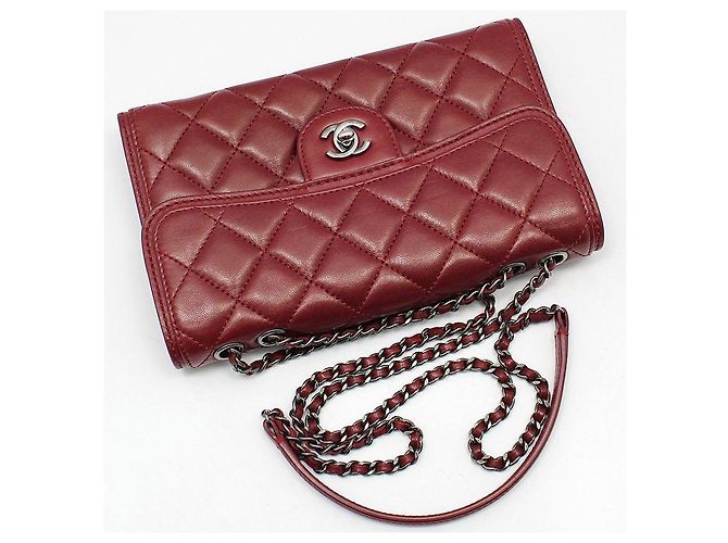 Chanel Borsa a tracolla e crossbody Classic Logo in agnello rosso ruthenium - vista 3