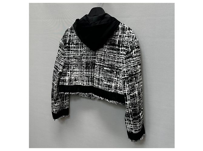 Prada Tweed-Kapuzenjacke mit Dreieckslogo vorne Braun - Ansicht 7