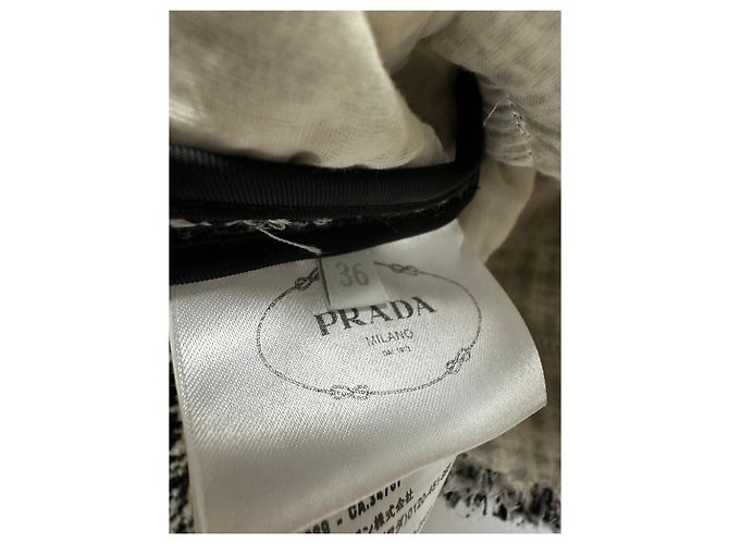 Prada Tweed-Kapuzenjacke mit Dreieckslogo vorne Braun - Ansicht 8