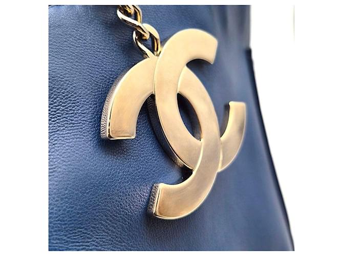 Chanel Borsa a tracolla oversize Pharrell Williams Blu - vista 8