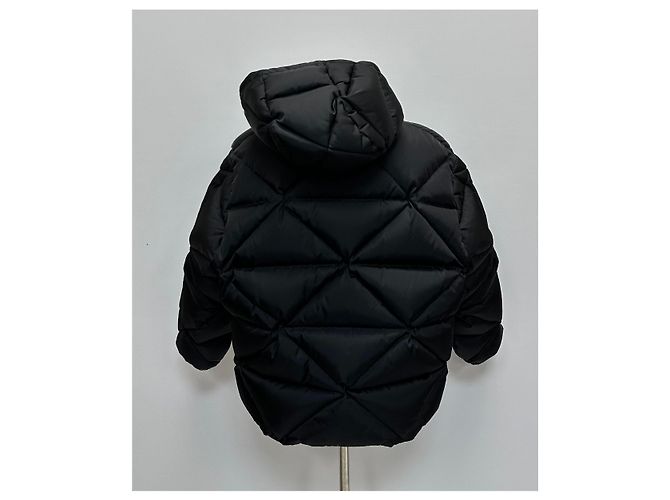 Prada Jaqueta acolchoada de gabardine de Re-Nylon oversized Prata - vista 3