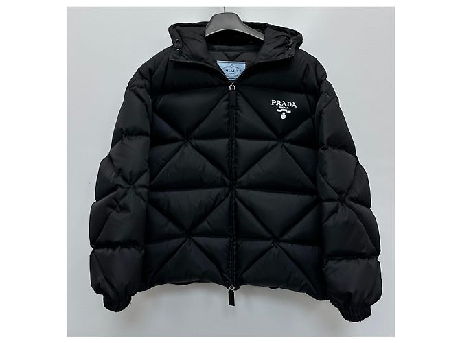 Prada Jaqueta acolchoada de gabardine de Re-Nylon oversized Prata - vista 4