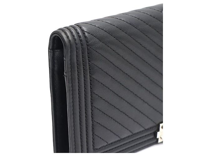 Chanel Cartera larga Boy de piel de cordero con chevron Negro - vista 4