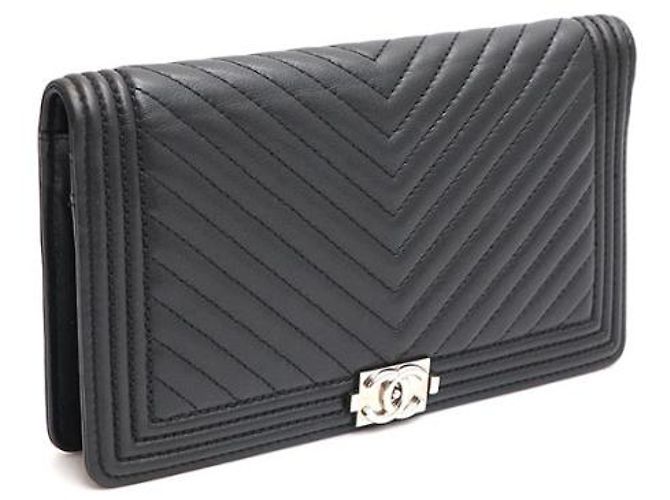 Chanel Cartera larga Boy de piel de cordero con chevron Negro - vista 9