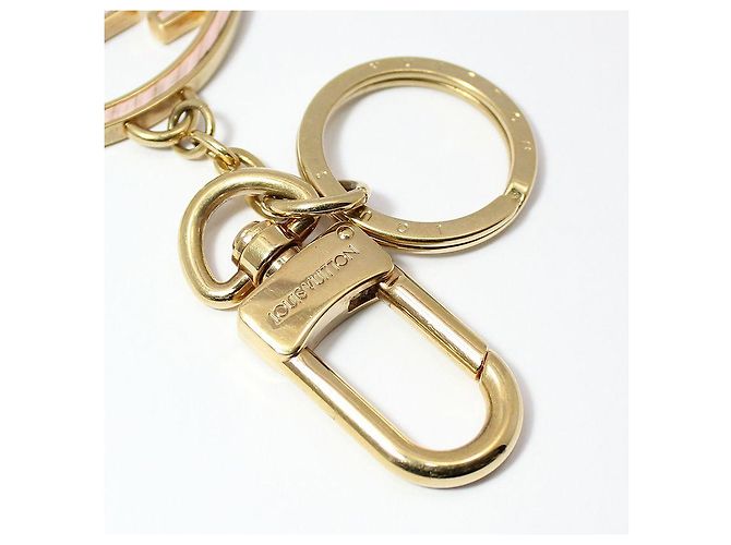 Louis Vuitton Chaveiro de couro Epi Circle da LV cor Ouro Vermelho - vista 3