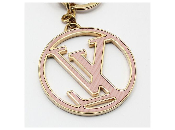 Louis Vuitton Chaveiro de couro Epi Circle da LV cor Ouro Vermelho - vista 6