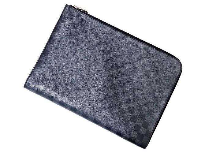 Louis Vuitton Clutch Graphite GM - vista 2