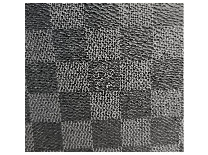 Louis Vuitton Clutch Graphite GM - vista 5