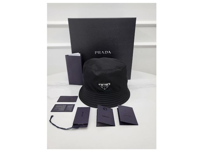 Prada Cappello Bucket in Re-Nylon Nero - vista 5