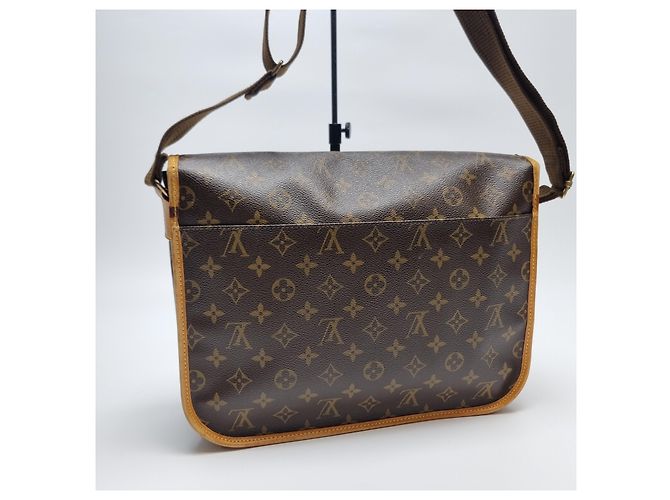 Louis Vuitton Borsa a tracolla Monogram Bosphore GM - vista 11