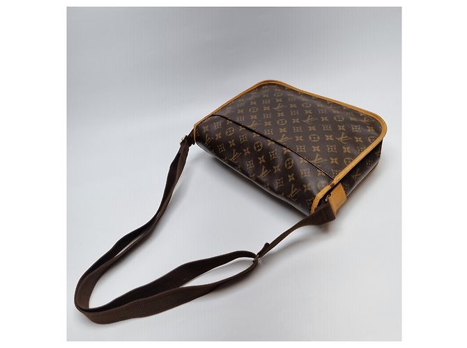 Louis Vuitton Borsa a tracolla Monogram Bosphore GM - vista 14