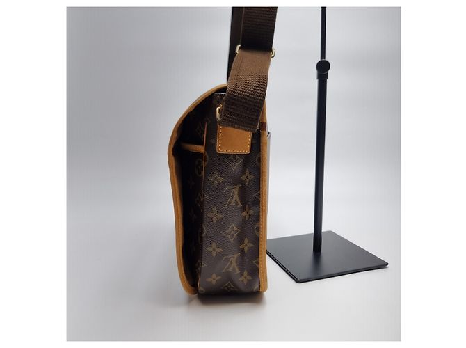 Louis Vuitton Borsa a tracolla Monogram Bosphore GM - vista 7