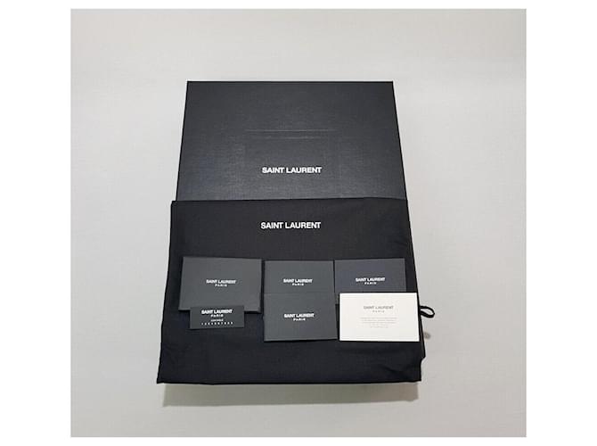 Saint Laurent Clutch Monogram Matelassé Large Nero - vista 10
