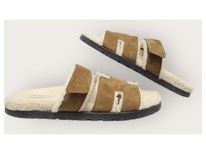 Hermès Sandali Cipree in shearling e scamosciato marrone dorato, pelle di capra - vista 5