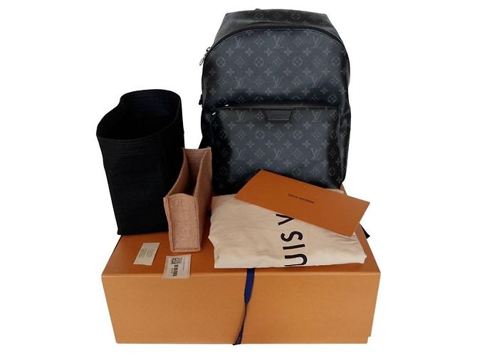 Louis Vuitton Mochila Discovery PM en lona Monogram Eclipse negra Castaño - vista 2