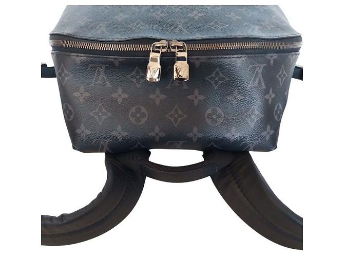 Louis Vuitton Mochila Discovery PM en lona Monogram Eclipse negra Castaño - vista 8